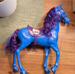 Monster High Headless Headmistress Bloodgood's Nightmare Horse